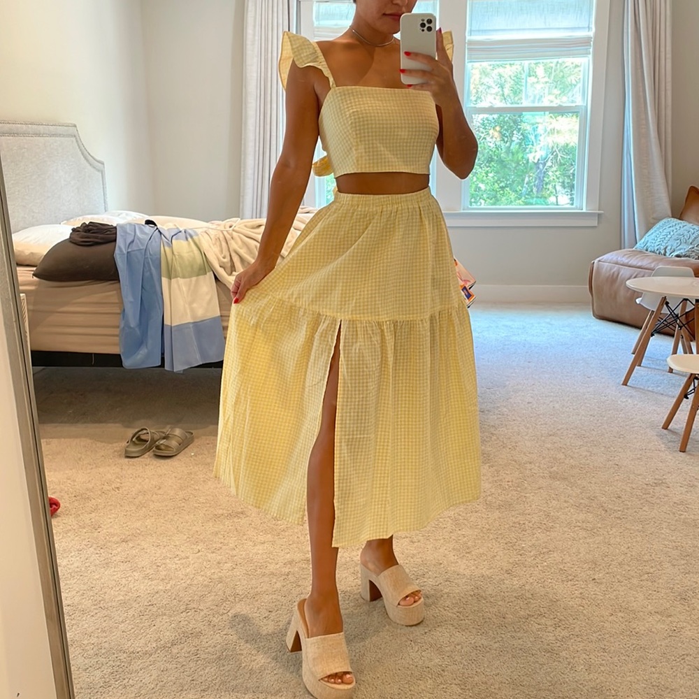 Matching yellow skirt set Showpo.